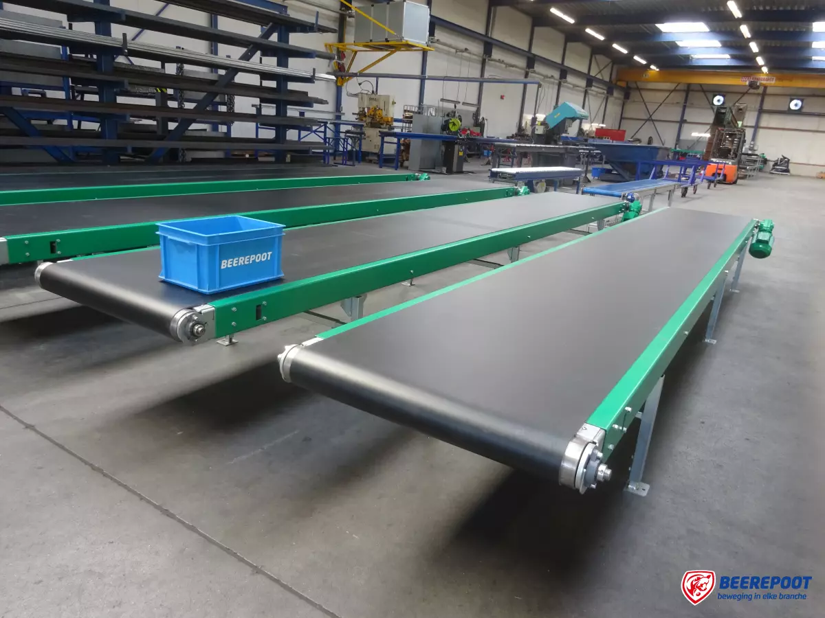 Vlakke transportbanden